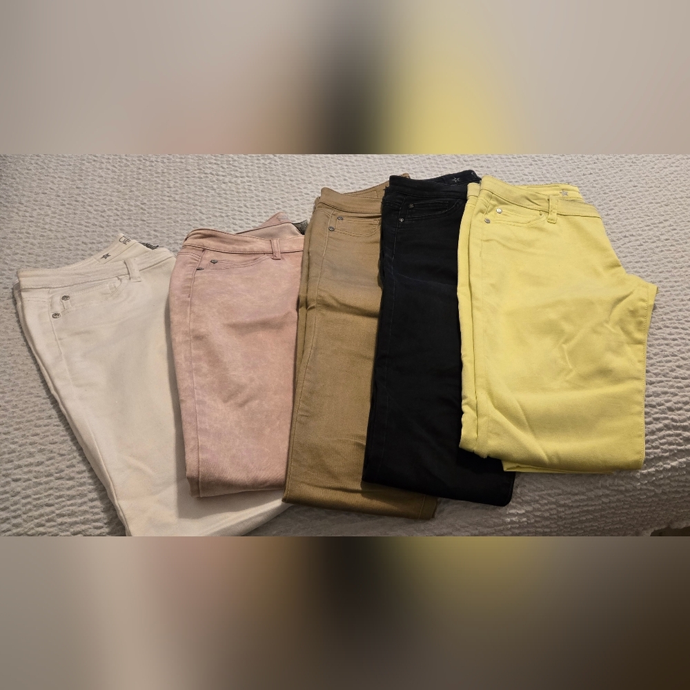 Skinny jeans. Size 7 Jr. Celebrity Pink low rise.